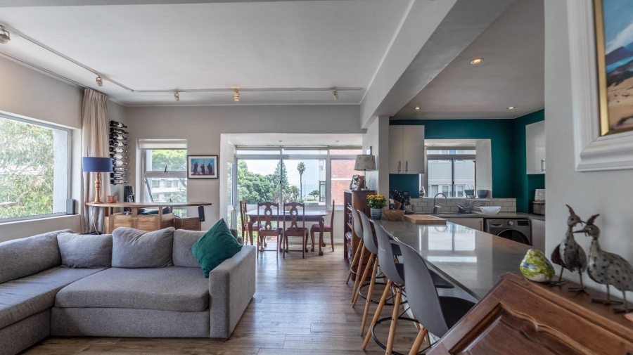 3 Bedroom Property for Sale in Sea Point Western Cape